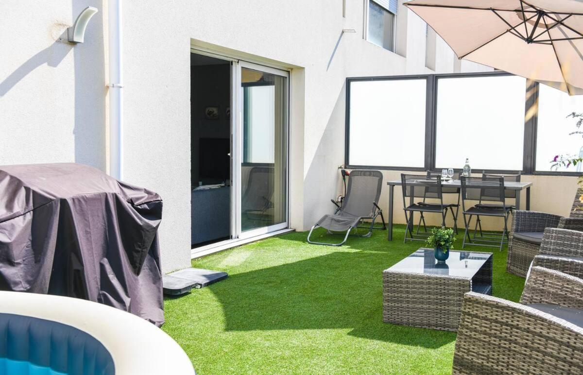 Superbe Appartement Avec Terrasse, Piscine & Parking Prive A Marseilles Exterior foto
